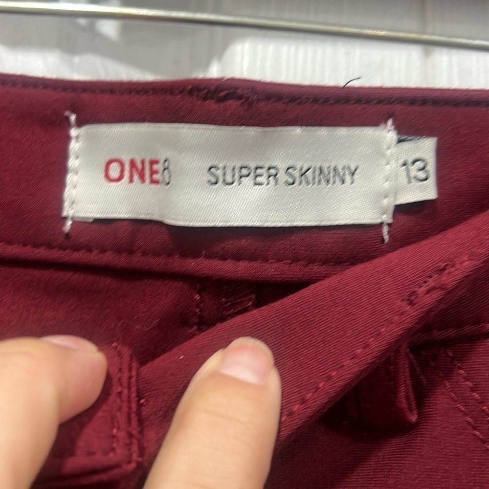 One 8 women's burgundy stretch super skinny pants size 13 (3x$15) - Picture 3 of 6